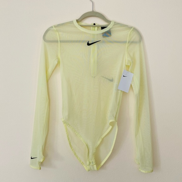 New  Nike NSW Cityready Bodysuit - Picture 2 of 8